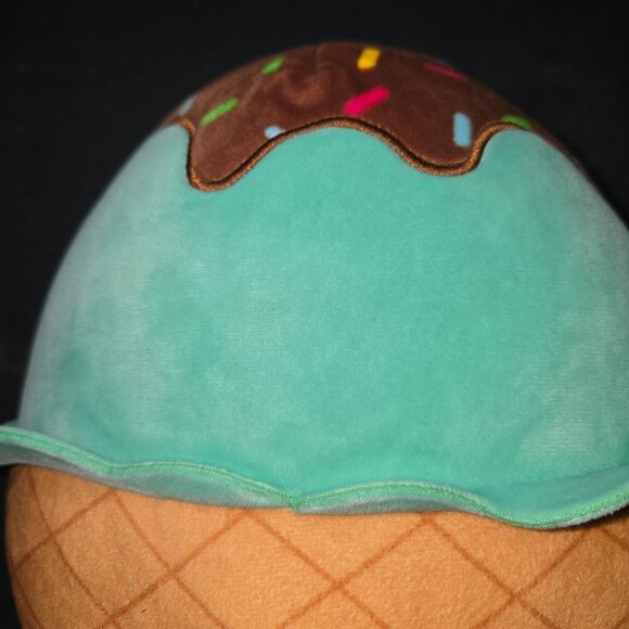 New Squishmallow Kellytoy 8” Maya the Ice Cream - Picture 4 of 6